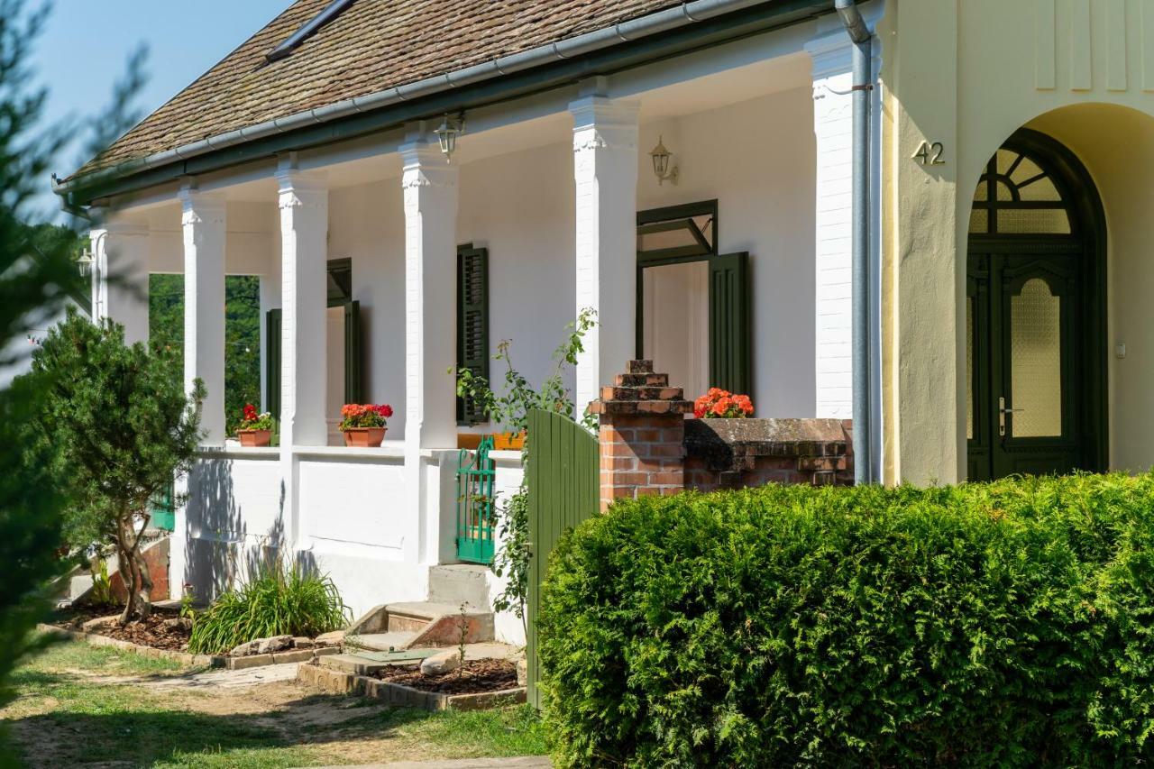 Vaj Bisztró és Vendégház Palkonya Exterior foto